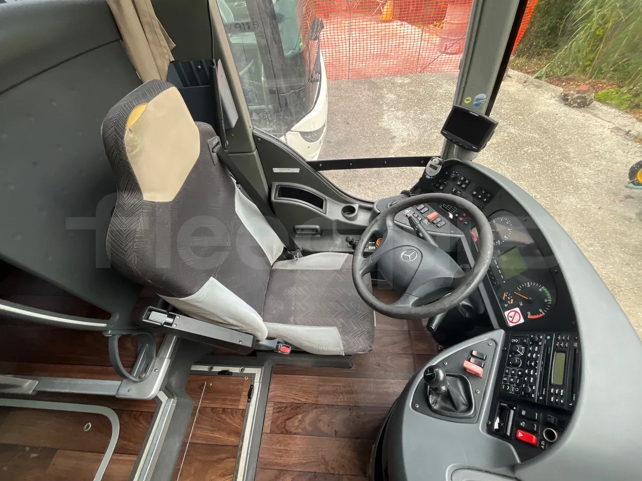 Mercedes-Benz Tourismo 632 01 - EUR5 - 300kW - 12.140m - driver's seat photo