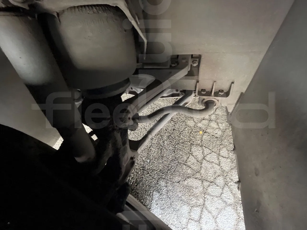 Mercedes-Benz Tourismo 632 01 - EUR5 - 300kW - 12.140m - front air springs left
