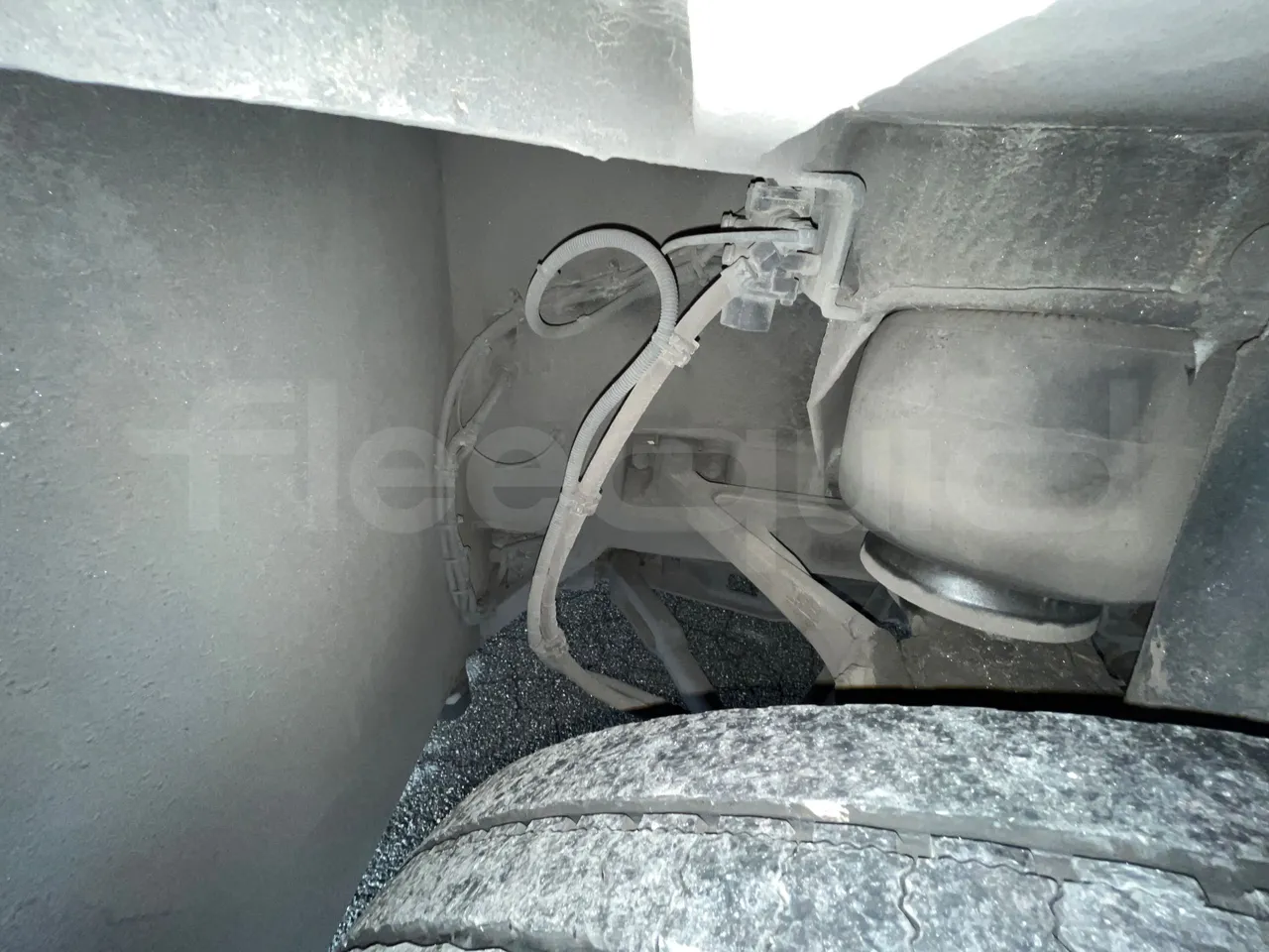 Mercedes-Benz Tourismo 632 01 - EUR5 - 300kW - 12.140m - front brake calipers left