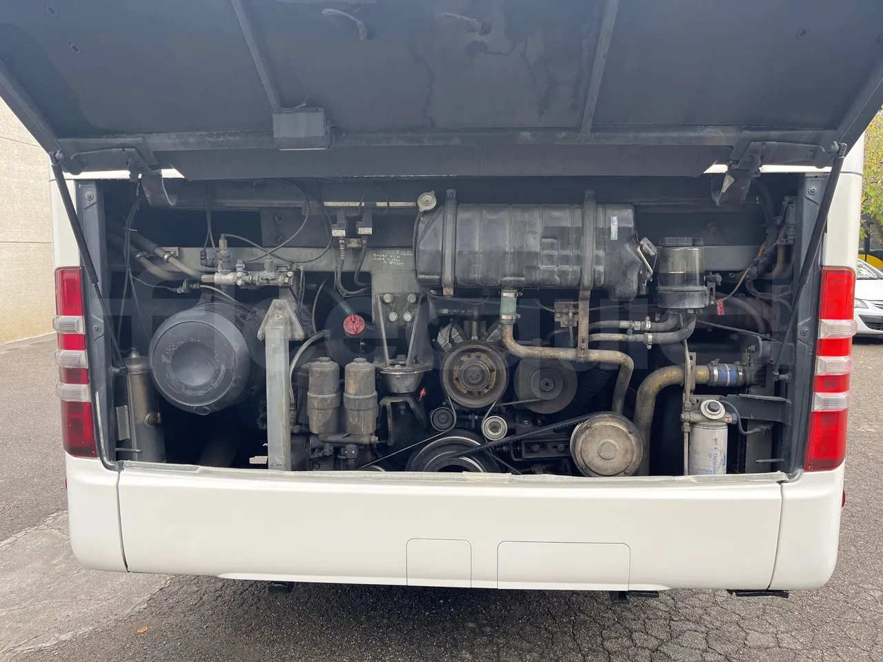 Mercedes-Benz Tourismo 632 01 - EUR5 - 300kW - 12.140m - rear hatch open