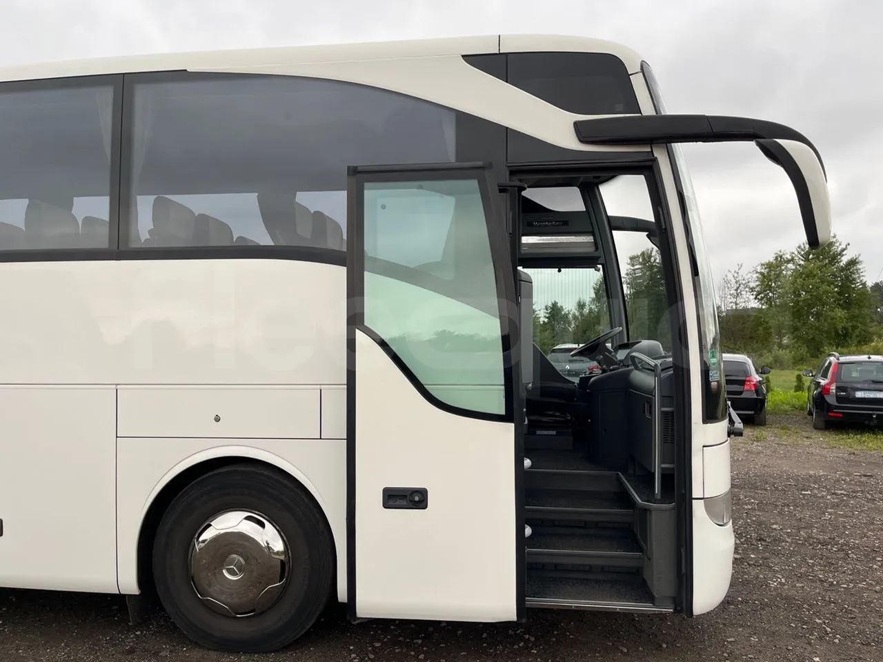 Mercedes-Benz Tourismo RHD 632 01 - EUR6 - 290kW - 12.96m - front door 1 open