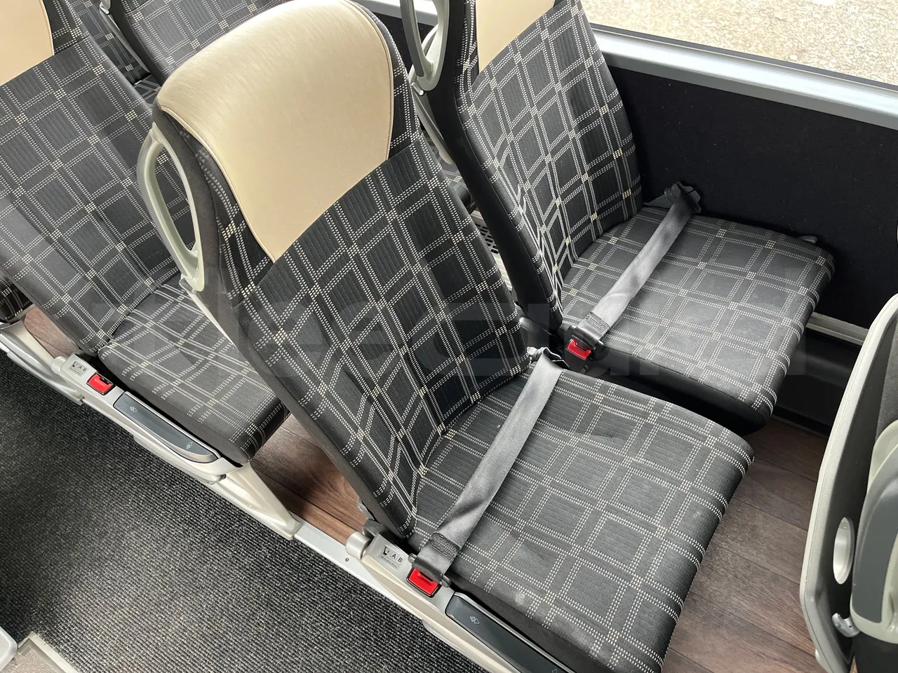 Mercedes-Benz Tourismo RHD 632 01 - EUR6 - 290kW - 12.96m - central seat safety belt