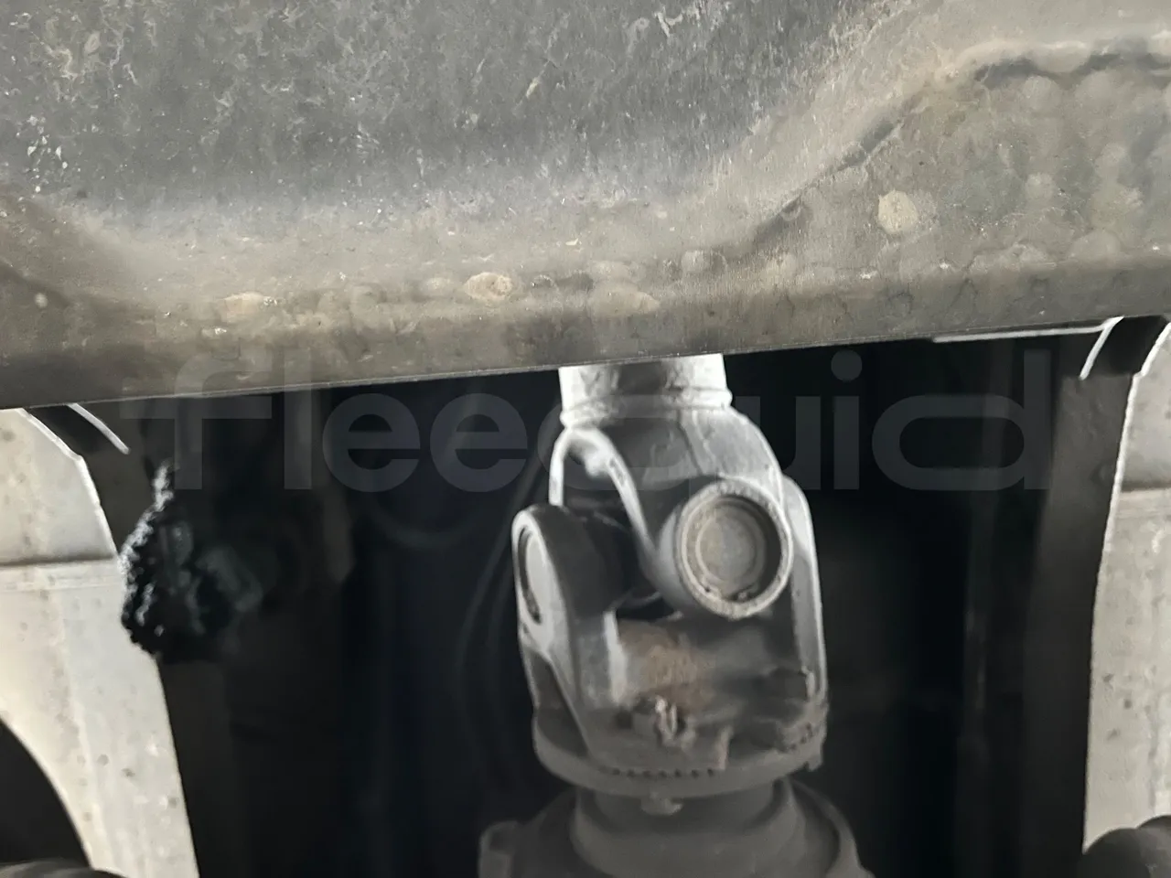 Mercedes-Benz Tourismo RHD 632 01 - EUR6 - 290kW - 12.96m - driveshaft photo