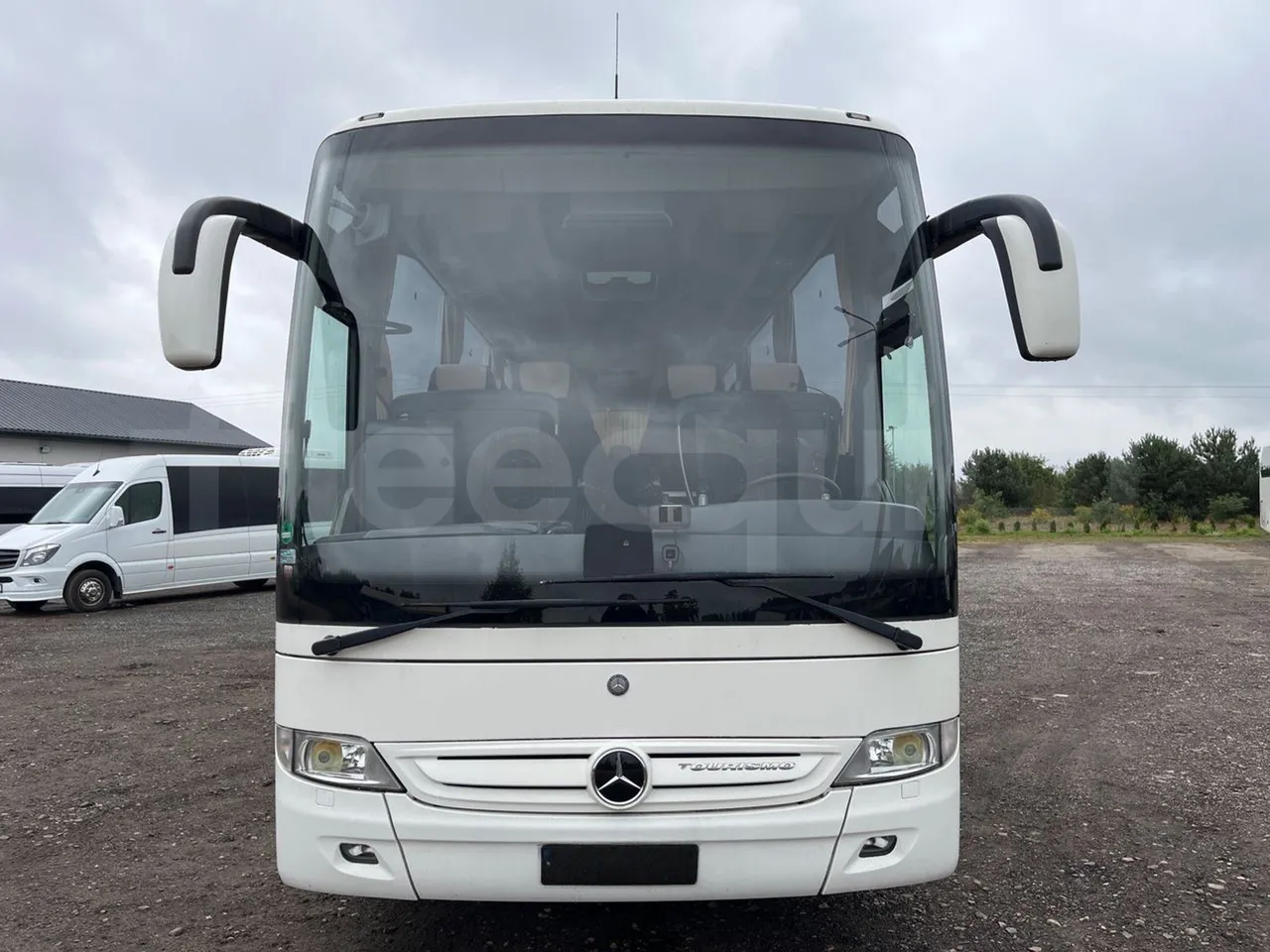Mercedes-Benz Tourismo RHD 632 01 - EUR6 - 290kW - 12.96m - front photo