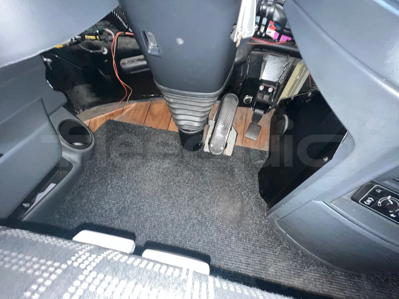 Mercedes-Benz Tourismo 632 01 - EUR6 - 290kW - 12.960m - coffee machine accessories