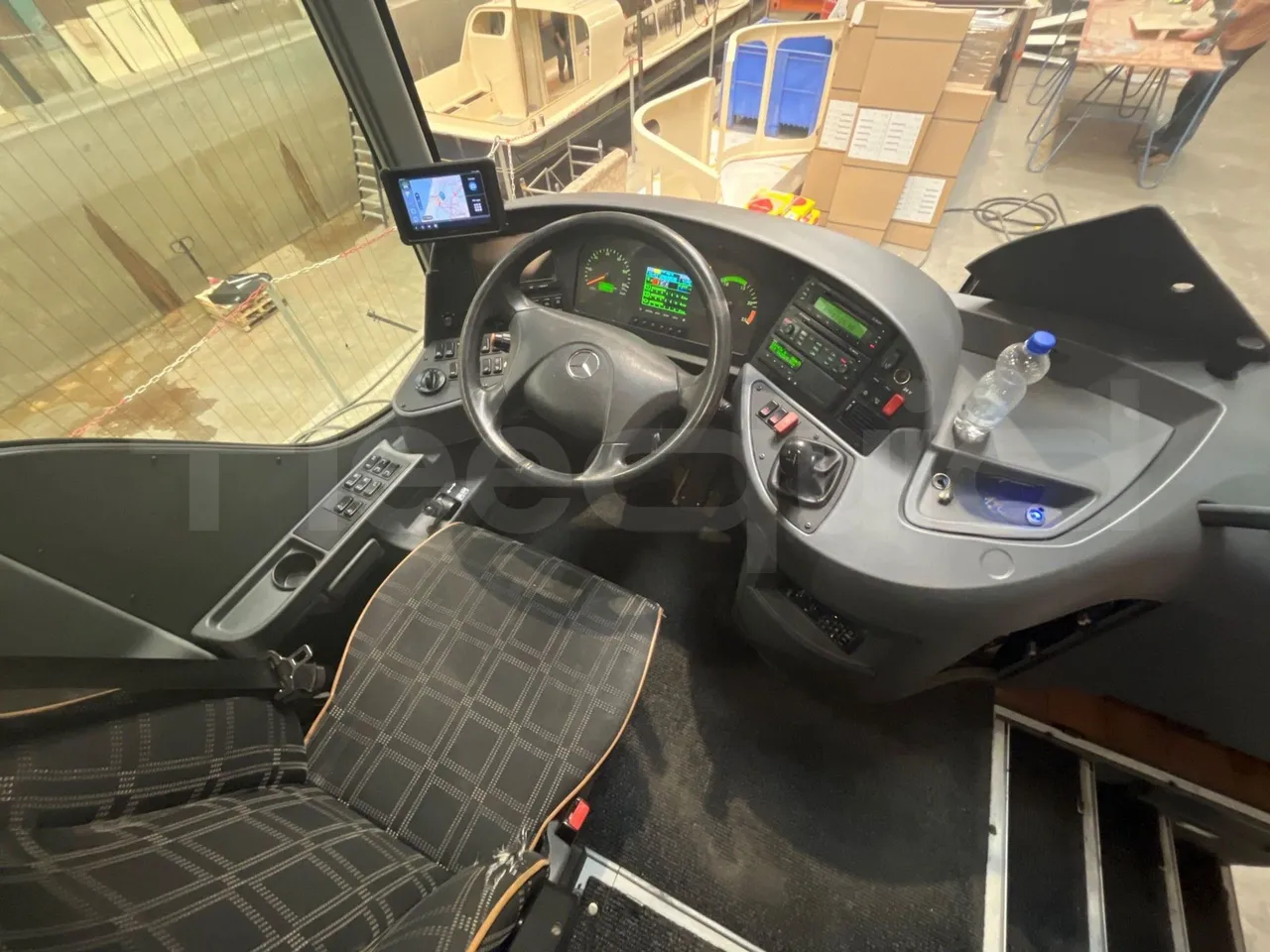 Mercedes-Benz Tourismo 632 01 - EUR6 - 290kW - 12.960m - dashboard lights on