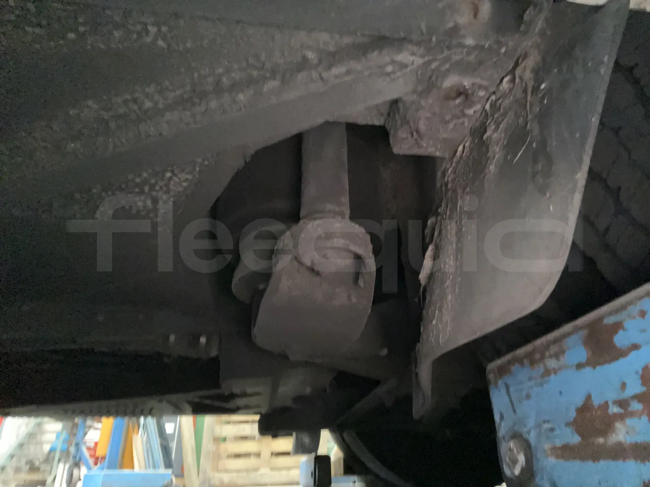 Mercedes-Benz Tourismo 632 01 - EUR6 - 290kW - 12.960m - axel 3  discs right