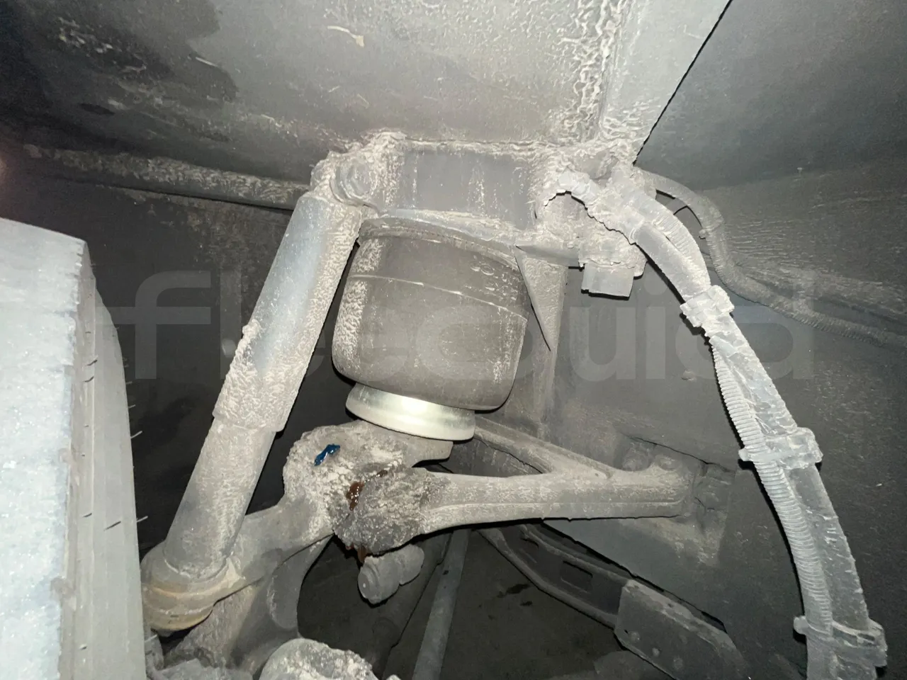 Mercedes-Benz Tourismo 632 01 - EUR6 - 290kW - 12.960m - front brake calipers right