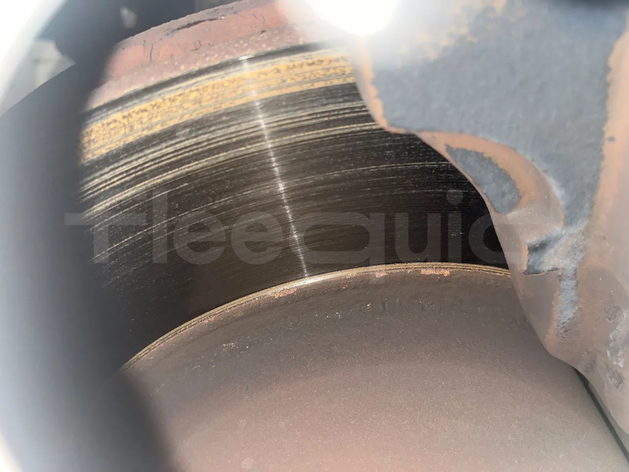 Mercedes-Benz Tourismo 632 01 - EUR6 - 290kW - 12.960m - front discs right