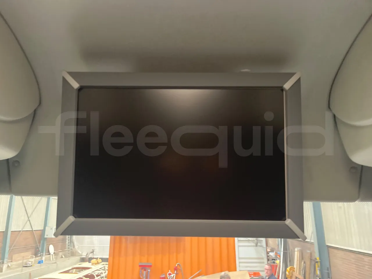 Mercedes-Benz Tourismo 632 01 - EUR6 - 290kW - 12.960m - monitor detail photo