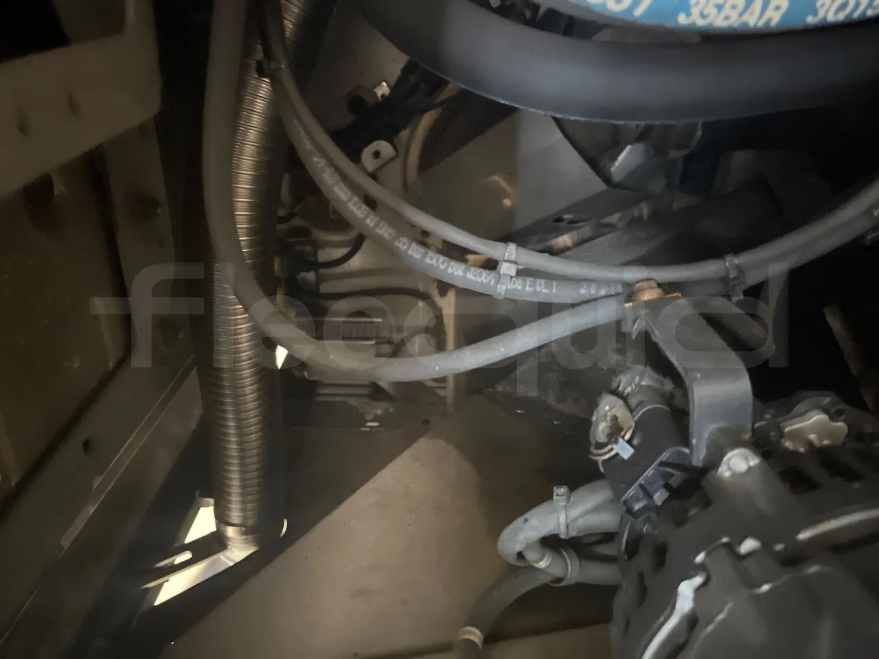 Mercedes-Benz Tourismo 632 01 - EUR6 - 290kW - 12.960m - preheater webasto photo