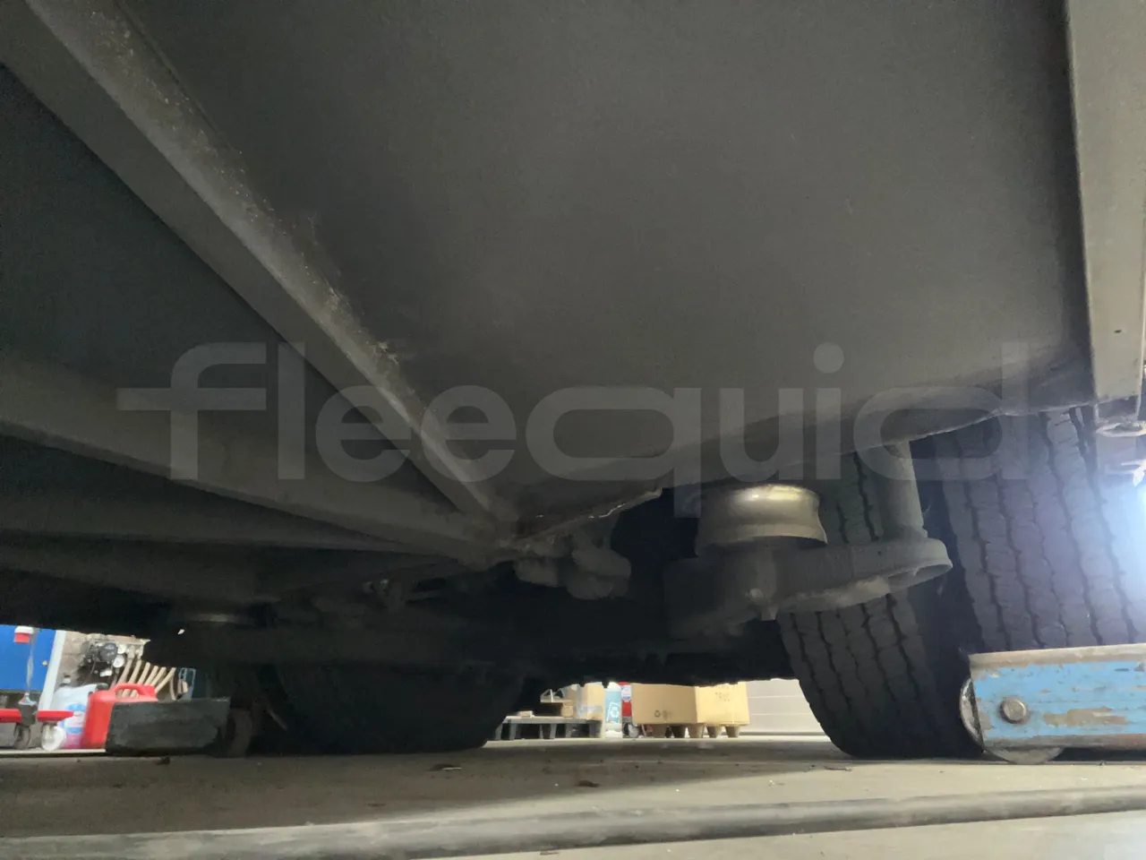 Mercedes-Benz Tourismo 632 01 - EUR6 - 290kW - 12.960m - axle 2 shock absorbers 1 right