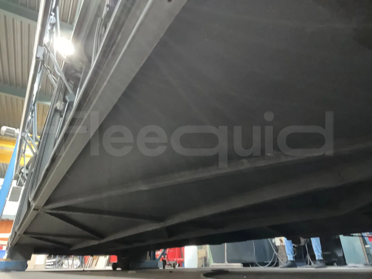 Mercedes-Benz Tourismo 632 01 - EUR6 - 290kW - 12.960m - axle 2 shock absorbers 2 left