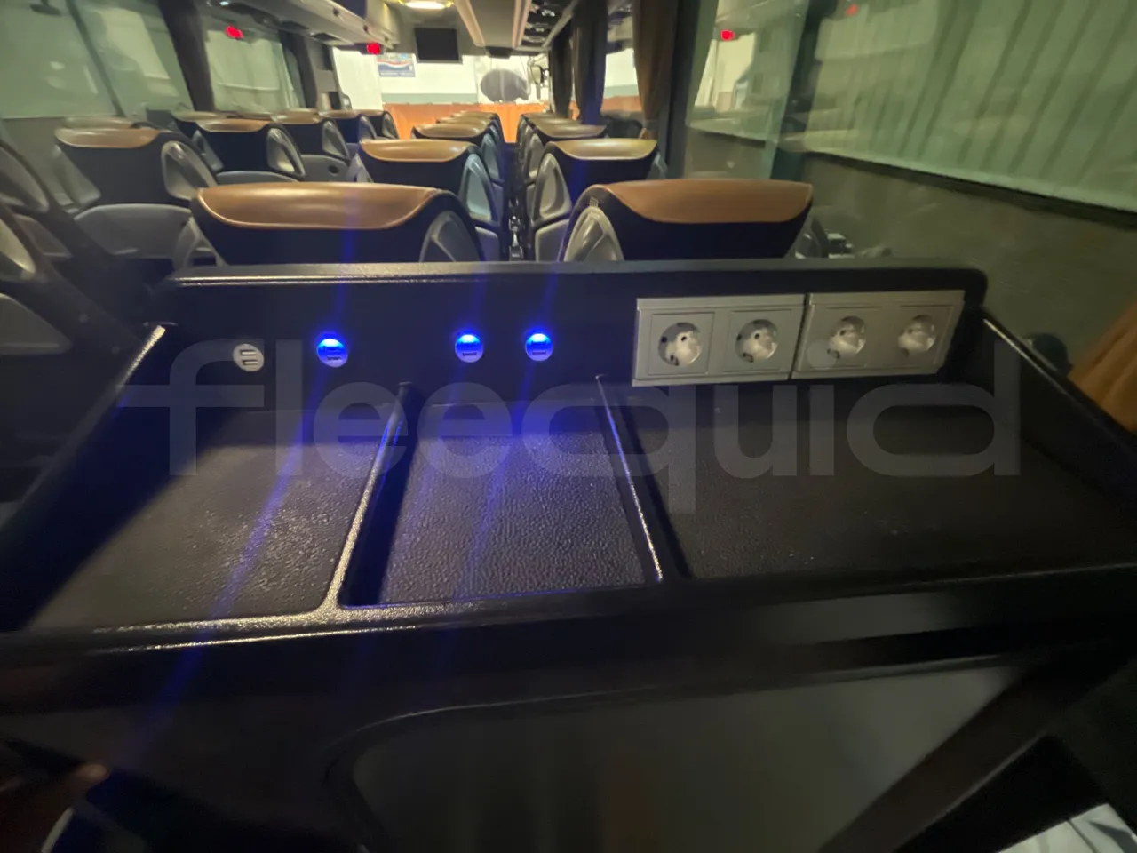 Mercedes-Benz Tourismo 632 01 - EUR6 - 290kW - 12.960m - turntable internal (18m)