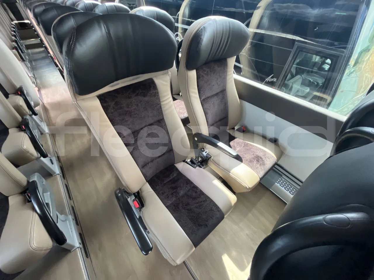 Volvo Sunsundegui SC7/ Euro 6 - 345 Kw - 13.125 Mt - central seat safety belt