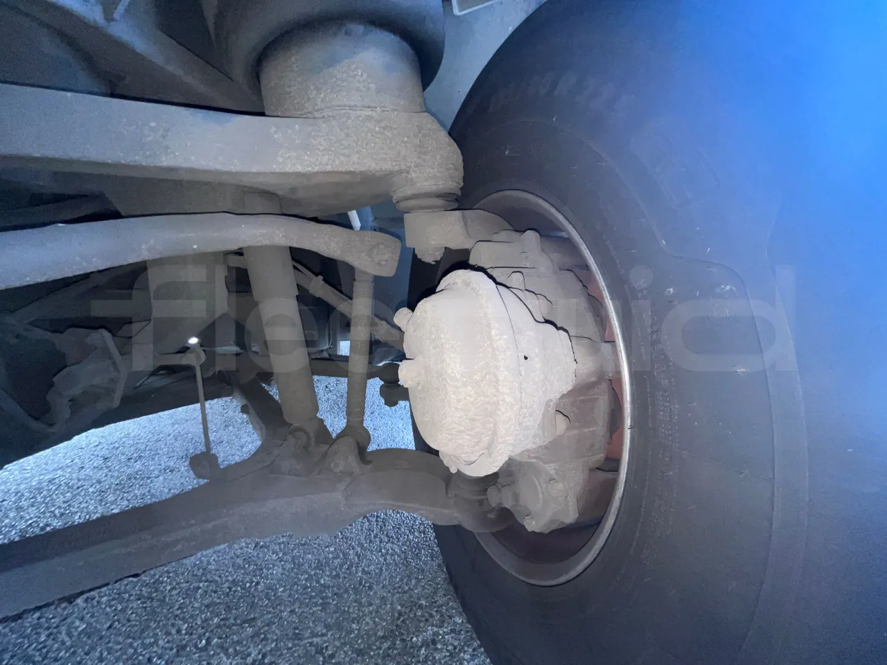 Volvo Sunsundegui SC7/ Euro 6 - 345 Kw - 13.125 Mt - front brake calipers right