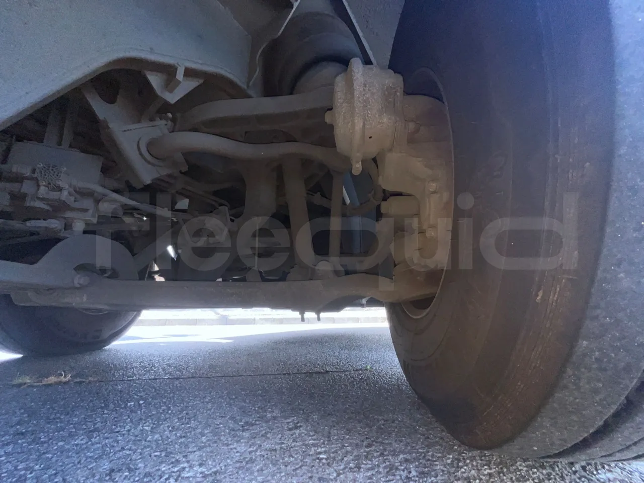 Volvo Sunsundegui SC7/ Euro 6 - 345 Kw - 13.125 Mt - front discs right