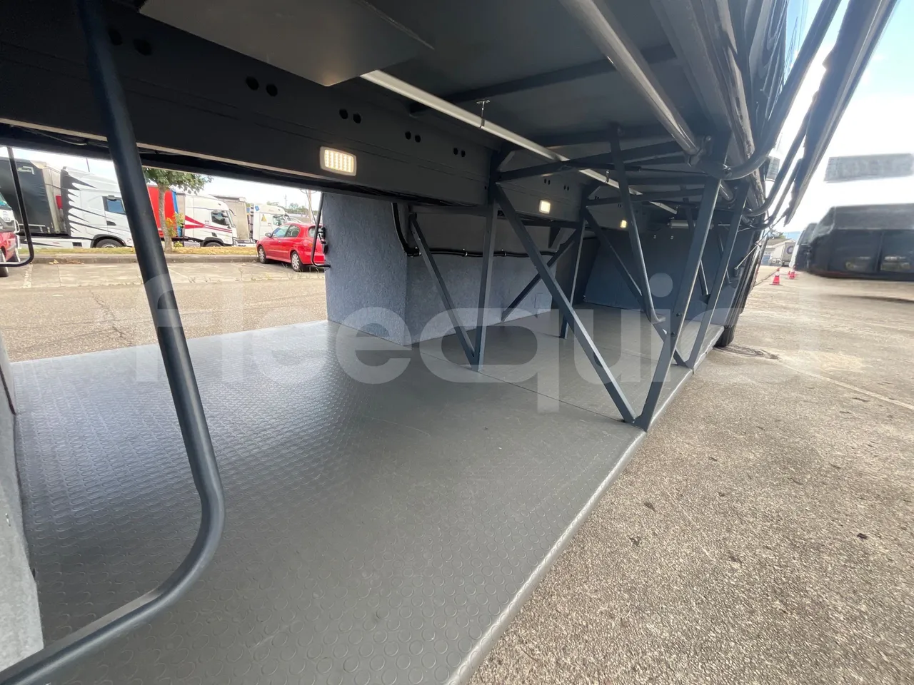 Volvo Sunsundegui SC7/ Euro 6 - 345 Kw - 13.125 Mt - internal frame rust check