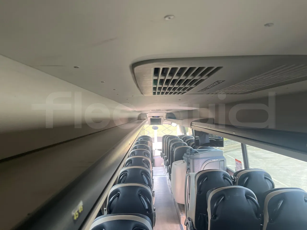Volvo Sunsundegui SC7/ Euro 6 - 345 Kw - 13.125 Mt - overhead compartments photo