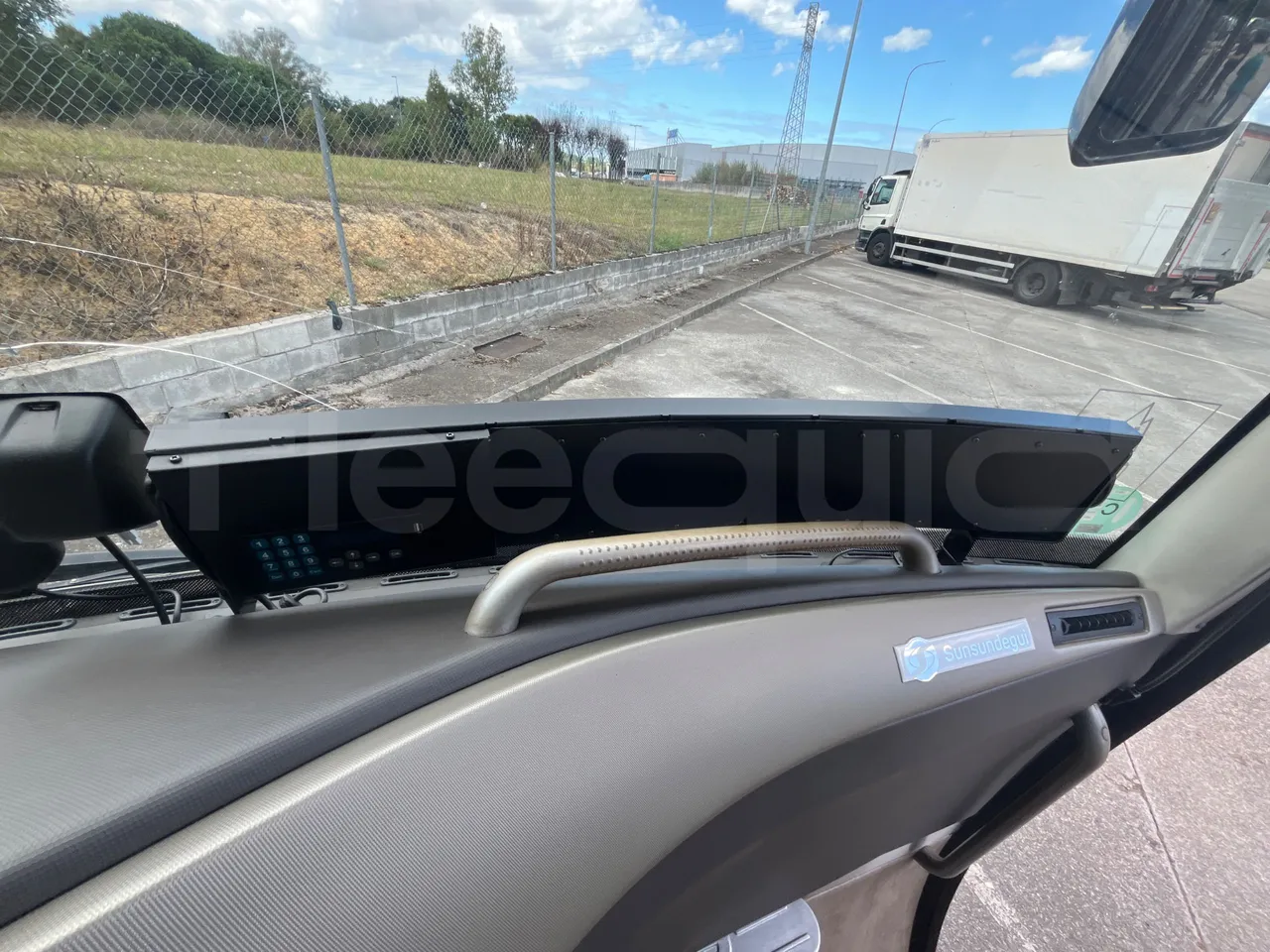 Volvo Sunsundegui SC7/ Euro 6 - 345 Kw - 13.125 Mt - hostess seat photo
