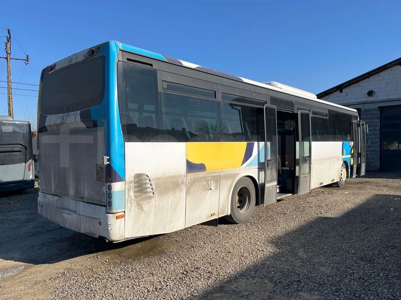 Iveco Recreo SFR160 - Euro5 - 243 kW - 12.760 mt - 3/4 right rear doors open