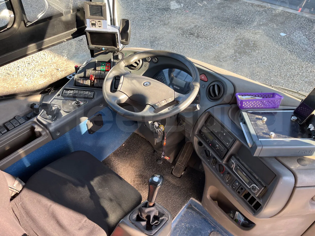 Iveco Recreo SFR160 - Euro5 - 243 kW - 12.760 mt - buttons panels on