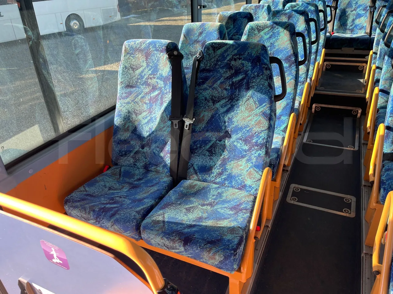 Iveco Recreo SFR160 - Euro5 - 243 kW - 12.760 mt - single seat detail