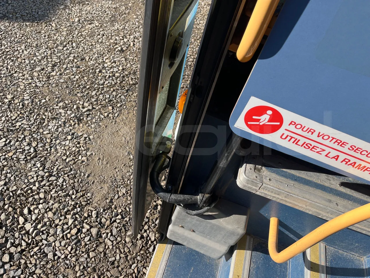 Iveco Recreo SFR160 - Euro5 - 243 kW - 12.760 mt - door mechanism photo