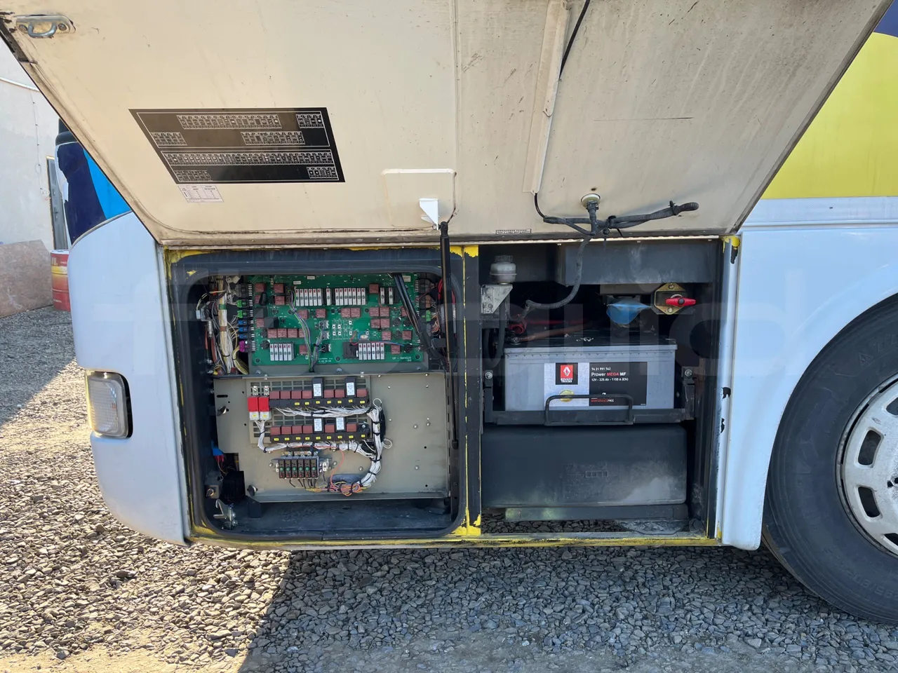 Iveco Recreo SFR160 - Euro5 - 243 kW - 12.760 mt - external compartments photo