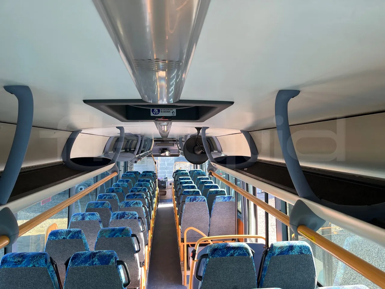 Iveco Recreo SFR160 - Euro5 - 243 kW - 12.760 mt - overhead compartments photo