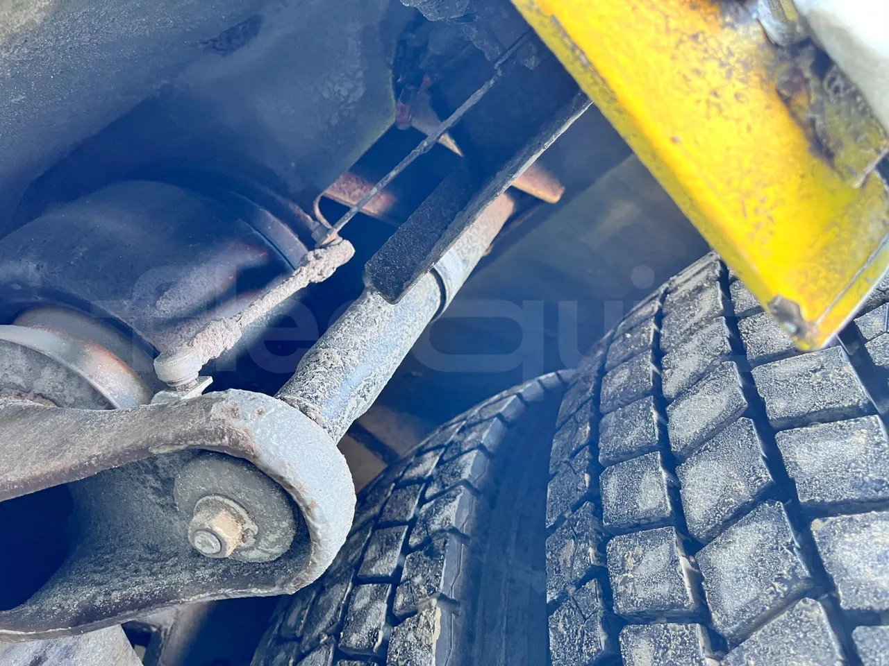 Iveco Recreo SFR160 - Euro5 - 243 kW - 12.760 mt - axle 2 shock absorbers 1 left