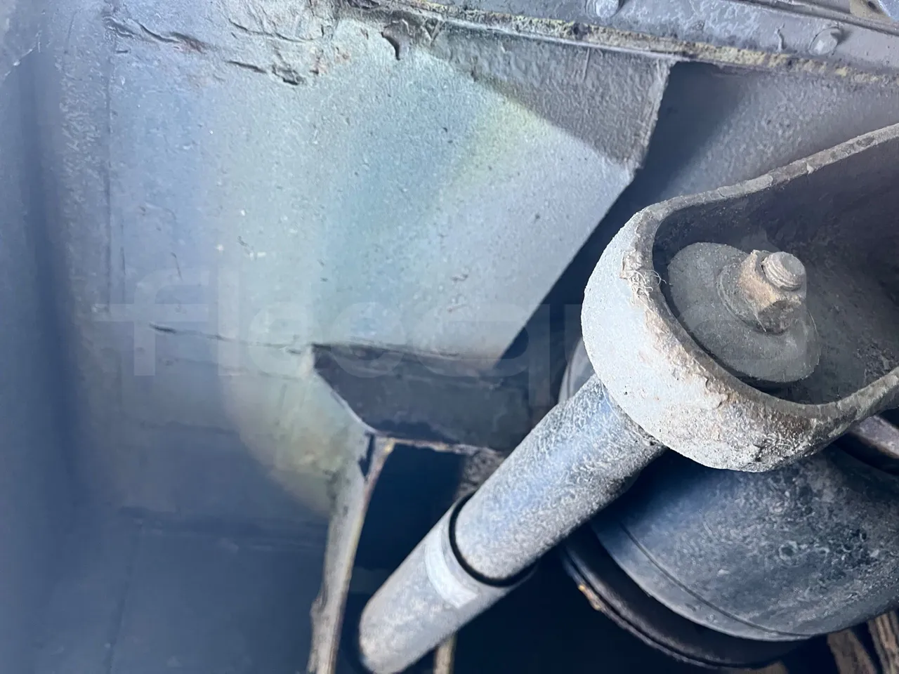 Iveco Recreo SFR160 - Euro5 - 243 kW - 12.760 mt - axle 2 shock absorbers 2 left