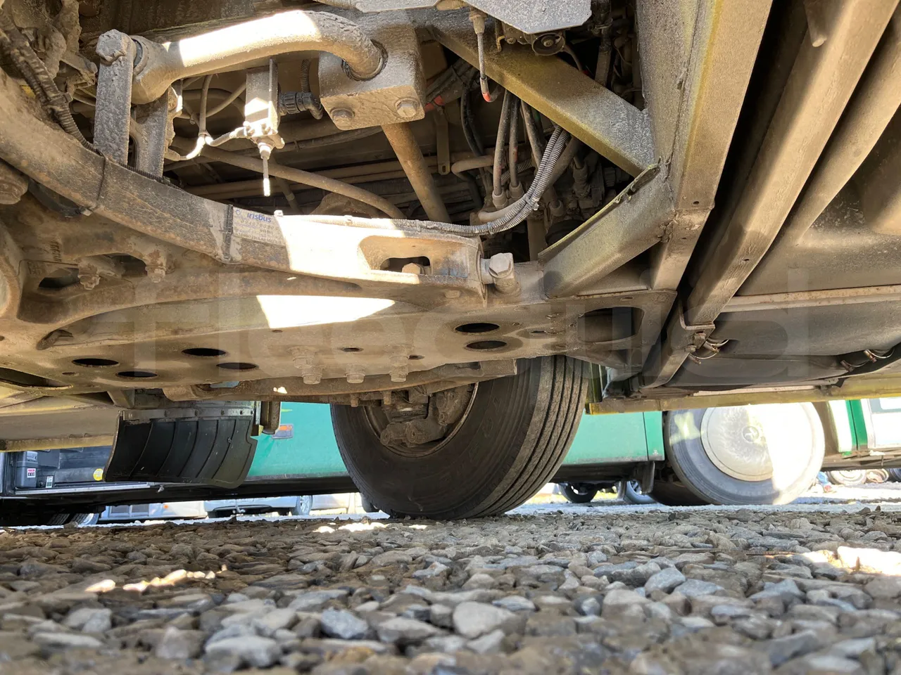 Iveco Recreo SFR160 - Euro5 - 243 kW - 12.760 mt - front axle right side