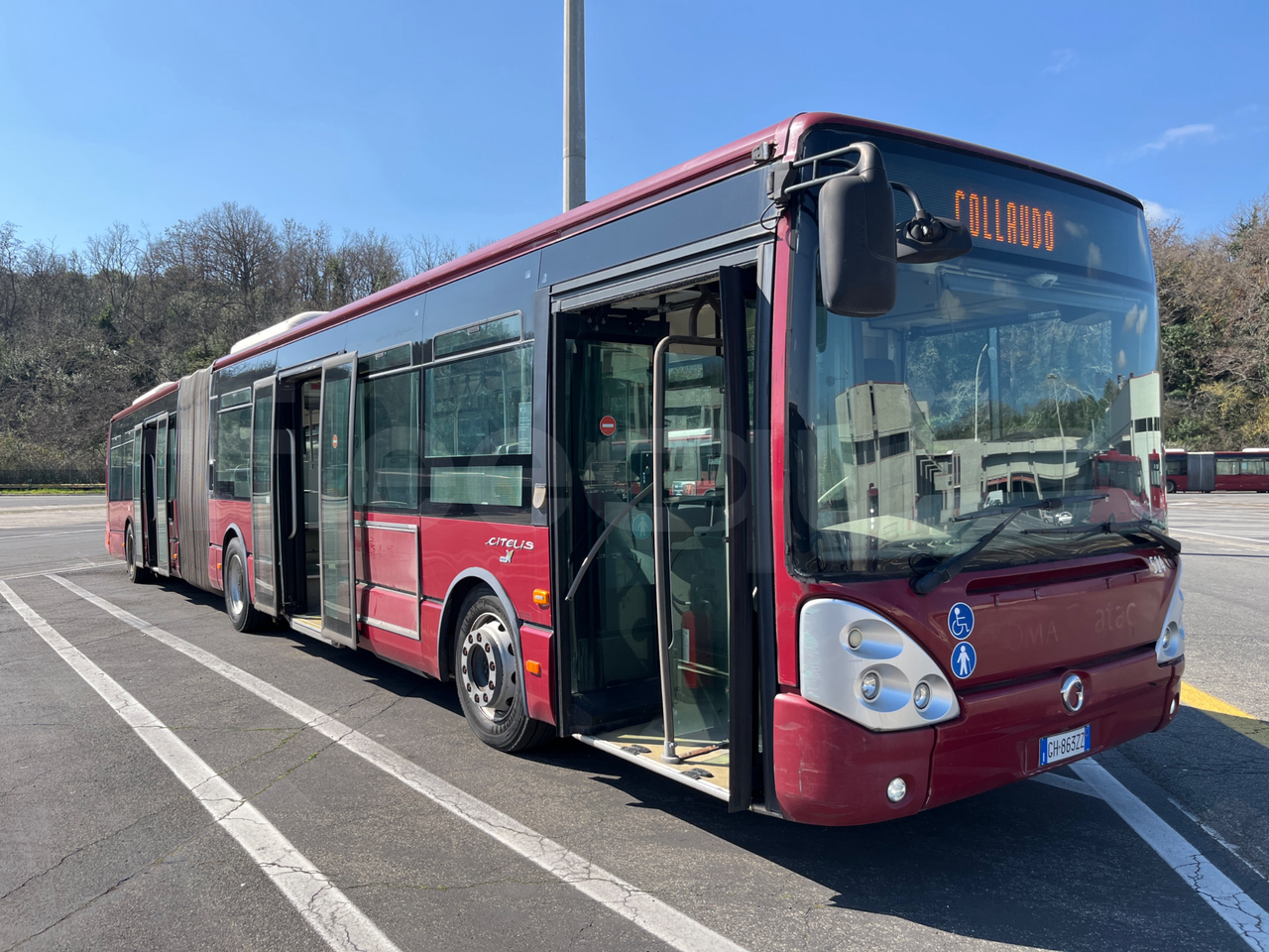 Iveco Citelis Citelis 18 m Diesel - 3/4 right front doors open