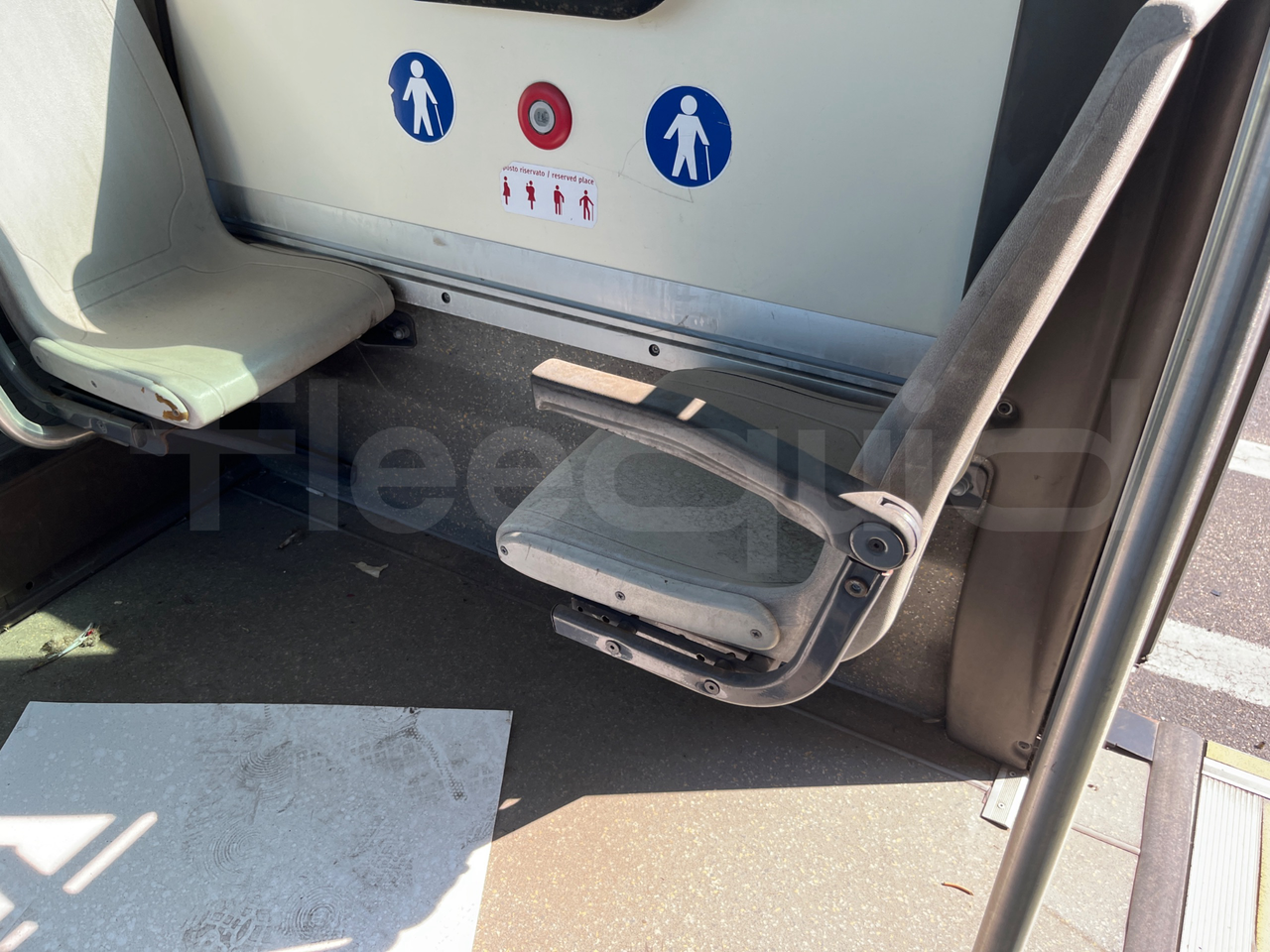 Iveco Citelis Citelis 18 m Diesel - armrest detail photo