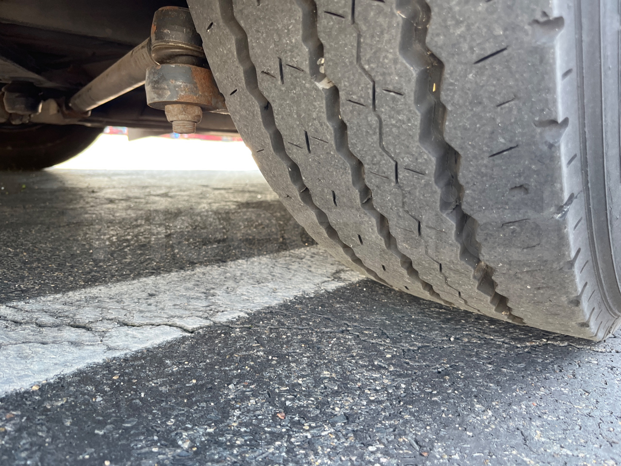Iveco Citelis Citelis 18 m Diesel - tread condition front tires left