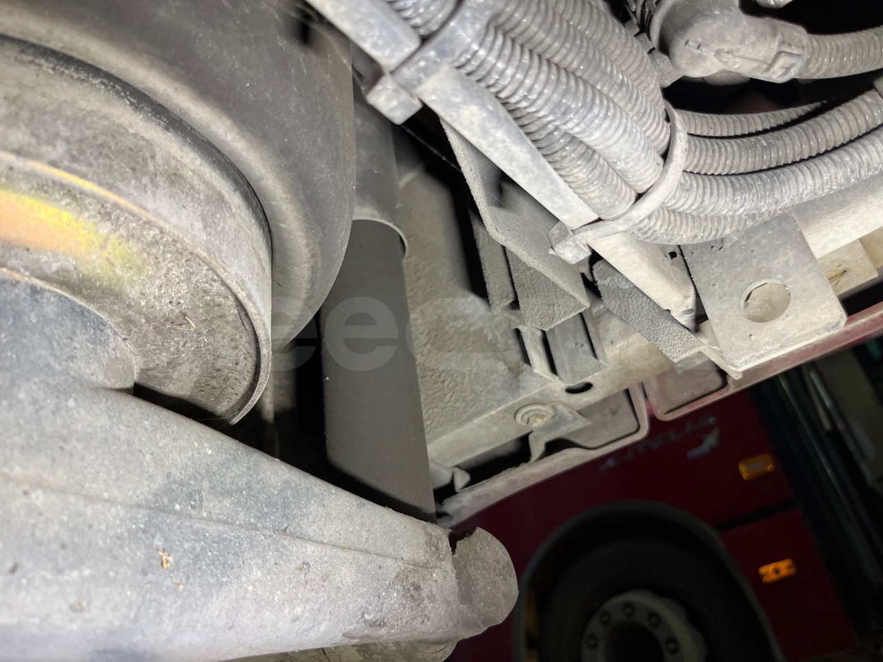 Iveco Citelis Citelis 18 m Diesel - axle 2 shock absorbers 1 left