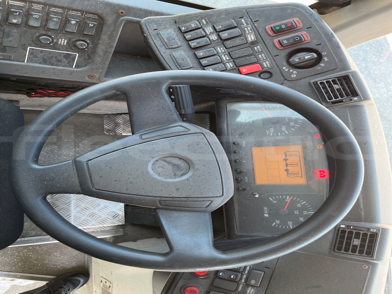 Iveco Citelis Citelis 18 m Diesel - steering wheel photo