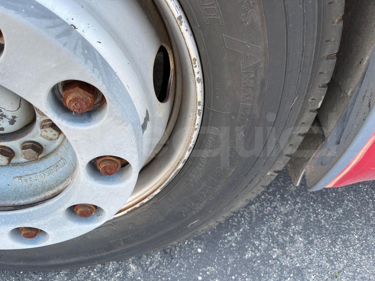 Iveco Citelis Citelis 18 m Diesel - front left tire measurements
