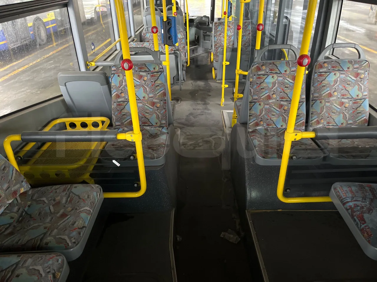 Mercedes-Benz Citaro Evobus MB0530 - Euro5 - 210kW - 10.503mt - reverse view middle aisle