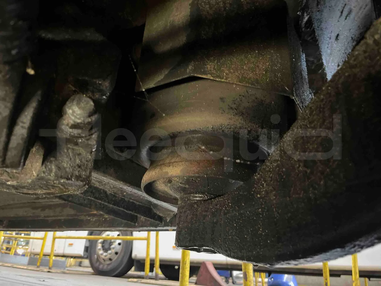 Mercedes-Benz Citaro Evobus MB0530 - Euro5 - 210kW - 10.503mt - axle 2 shock absorbers 2 left