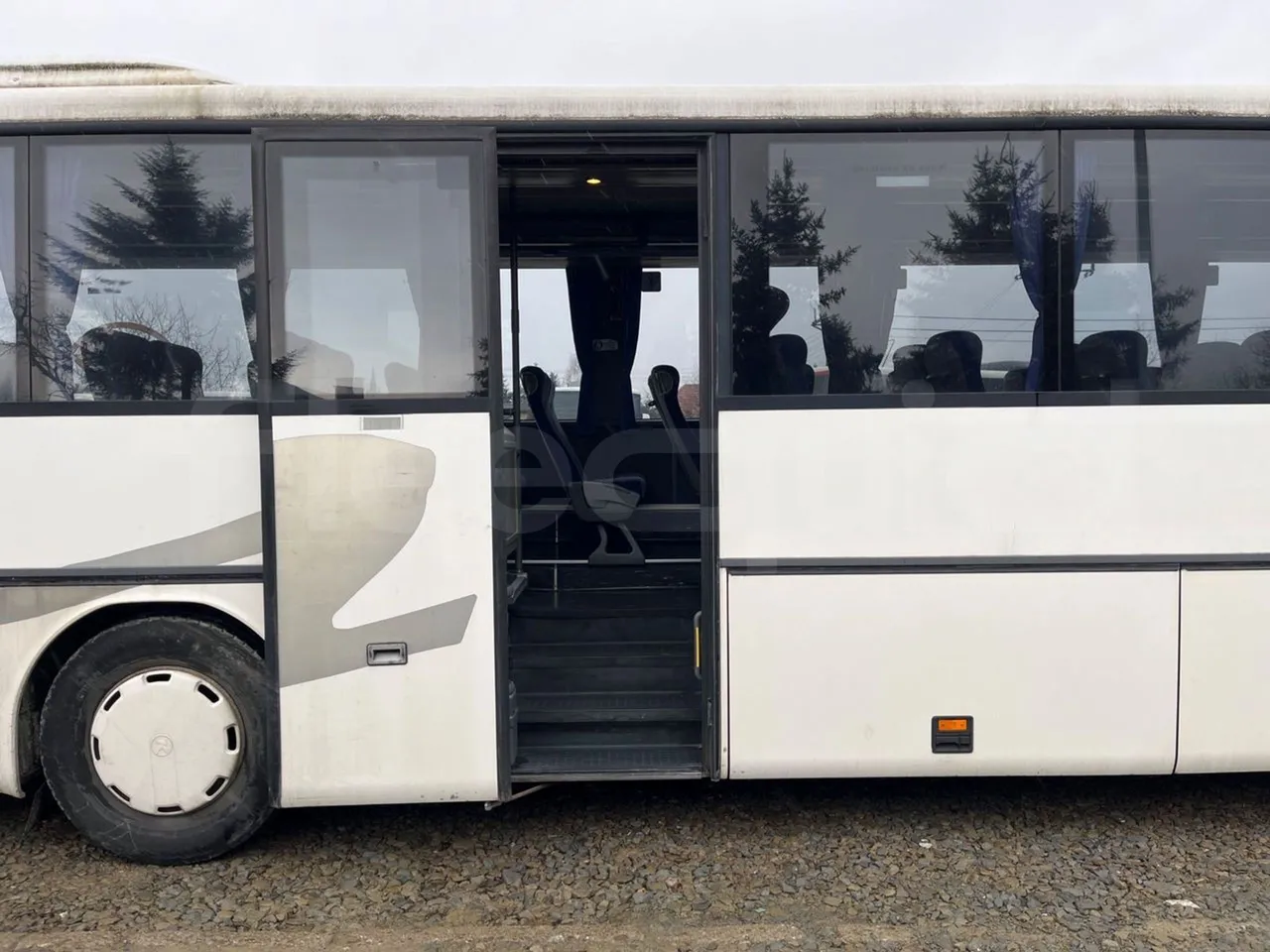 Setra S317UL UL - Euro3 - 220kW - 13.850mt - front door 2 open