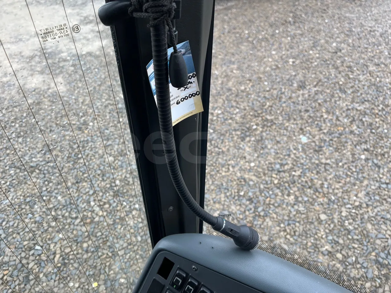 Setra S317UL UL - Euro3 - 220kW - 13.850mt - driver microphone accessories photo