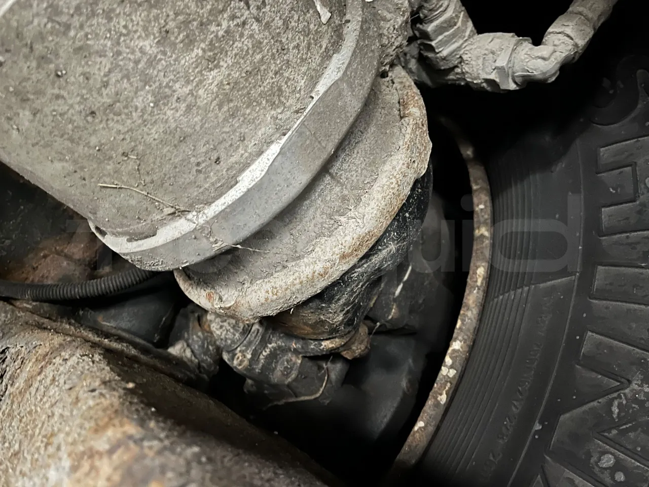 Setra S317UL UL - Euro3 - 220kW - 13.850mt - axle 2 caliper brakes right