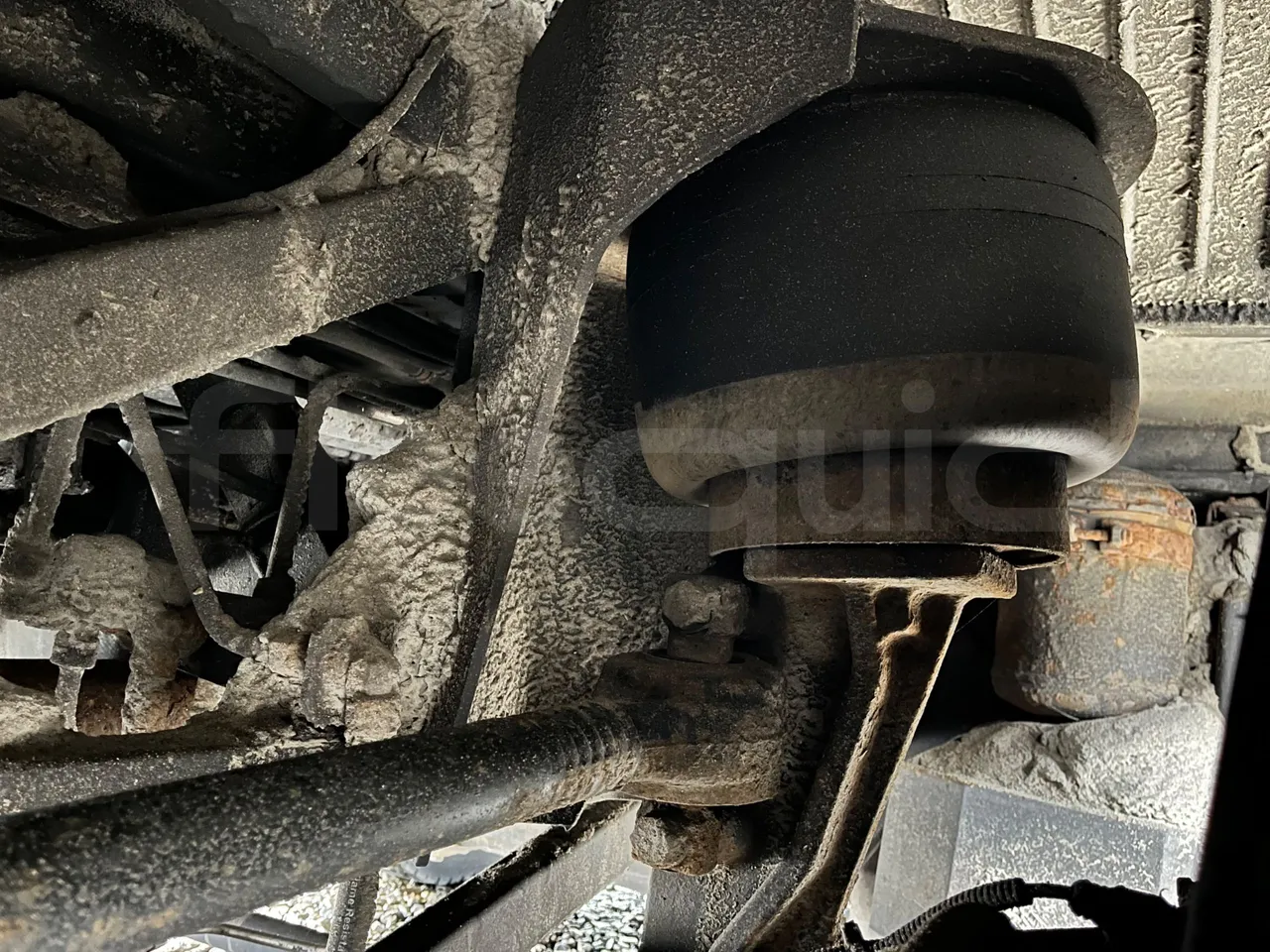 Setra S317UL UL - Euro3 - 220kW - 13.850mt - axle 3 air springs 1 right