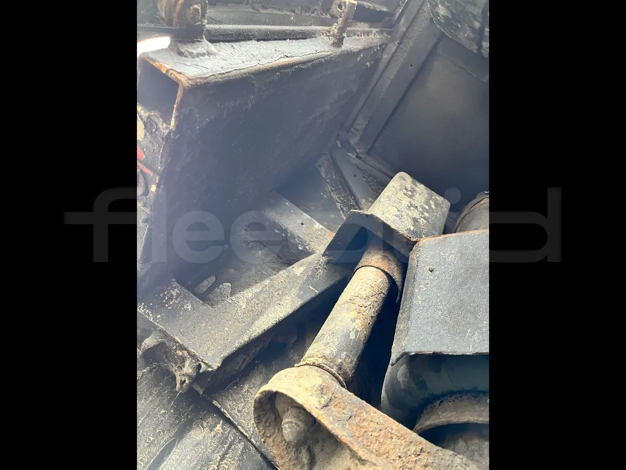 Setra S317UL UL - Euro3 - 220kW - 13.850mt - axle 2 shock absorbers 2 left