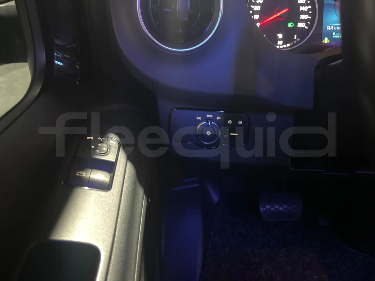 Mercedes-Benz Sprinter 906BB35 - Euro 6 - 140 kW - 5.900 mt - onboard devices 1