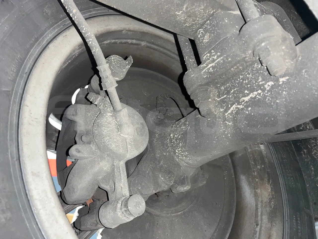 Mercedes-Benz Sprinter 906BB35 - Euro 6 - 140 kW - 5.900 mt - axle 2 caliper brakes right