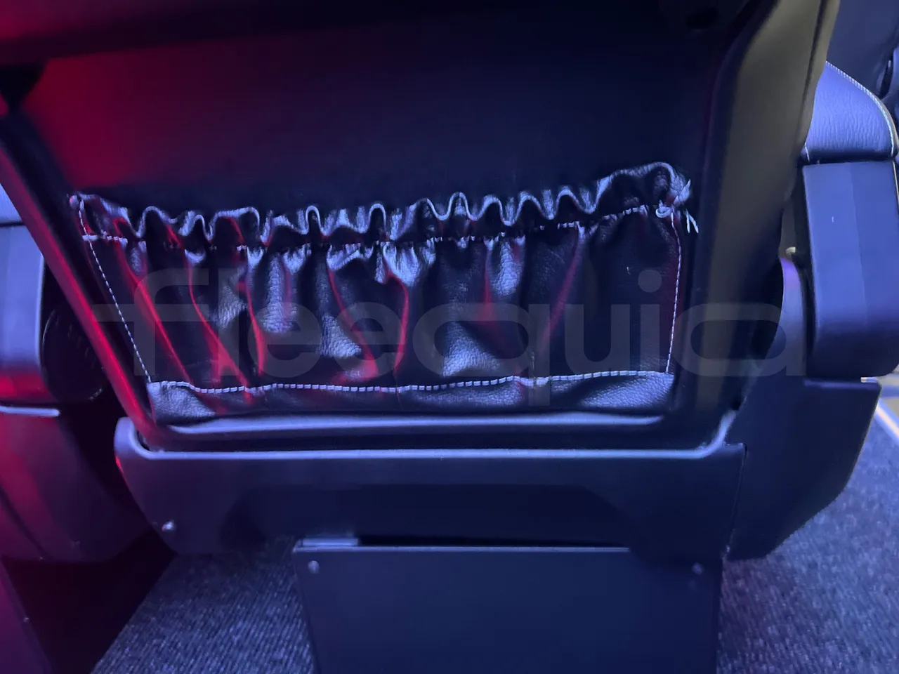 Mercedes-Benz Sprinter 906BB35 - Euro 6 - 140 kW - 5.900 mt - mesh detail photo