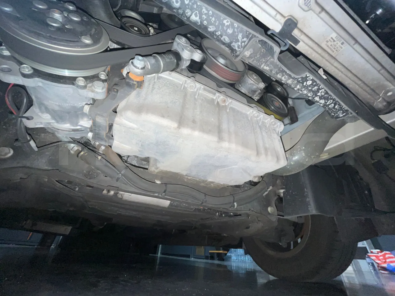 Mercedes-Benz Sprinter 906BB35 - Euro 6 - 140 kW - 5.900 mt - engine without protection